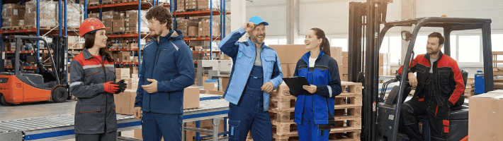 Спецодежда: как выбрать и купить рабочую одежду для бизнеса и производства